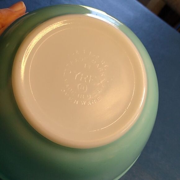 Pyrex Ovenware #402 Blue #18 Bowl 1 1/2 quarts Cottagecore Grandmacore - Picture 6 of 11